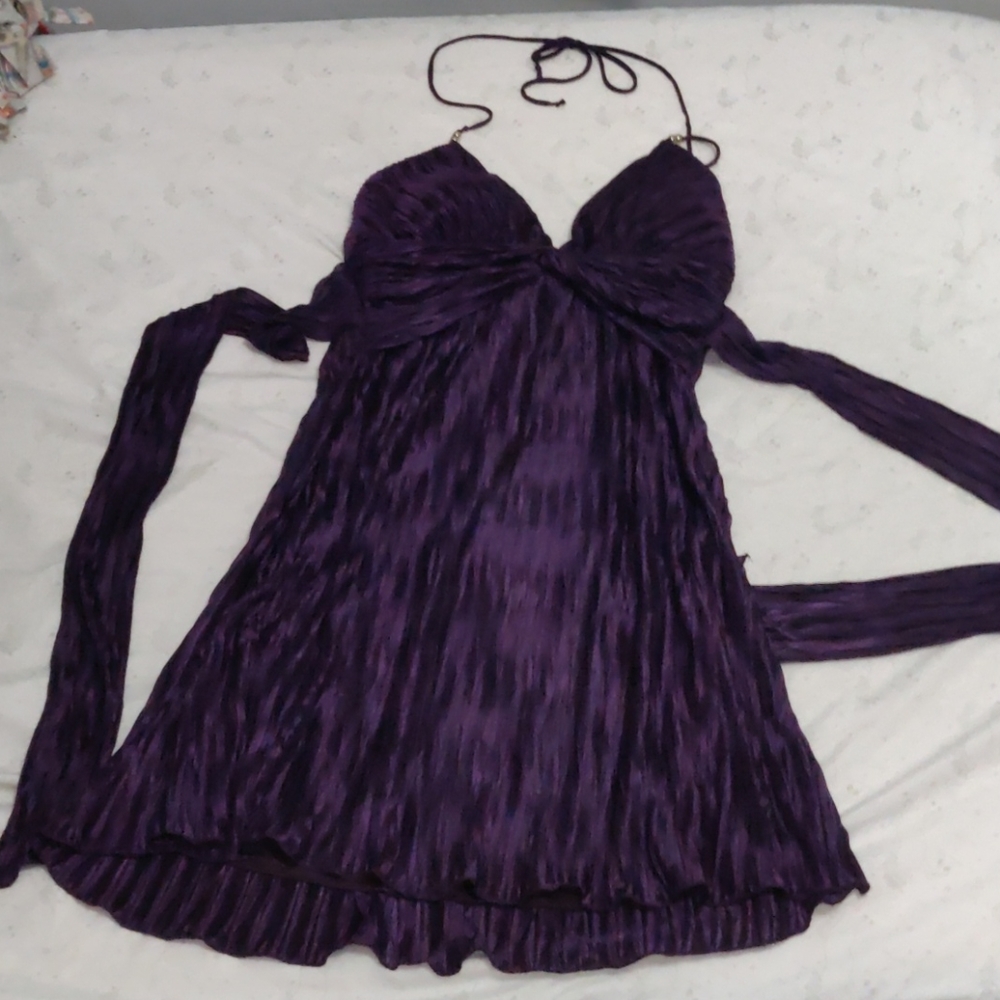 purple dress
